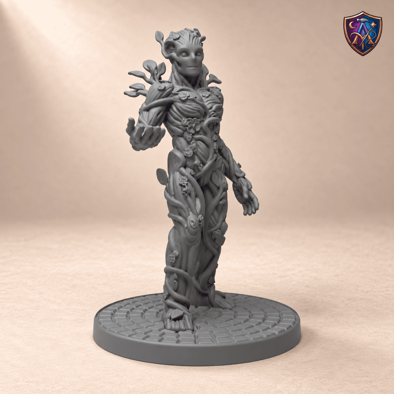 Produktansicht (1 von 4) / Product view von Pflanzenwesen aus Ranken mit offener Hand; die Resin-Miniatur wird unbemalt geliefert / the resin miniature is supplied unpainted.