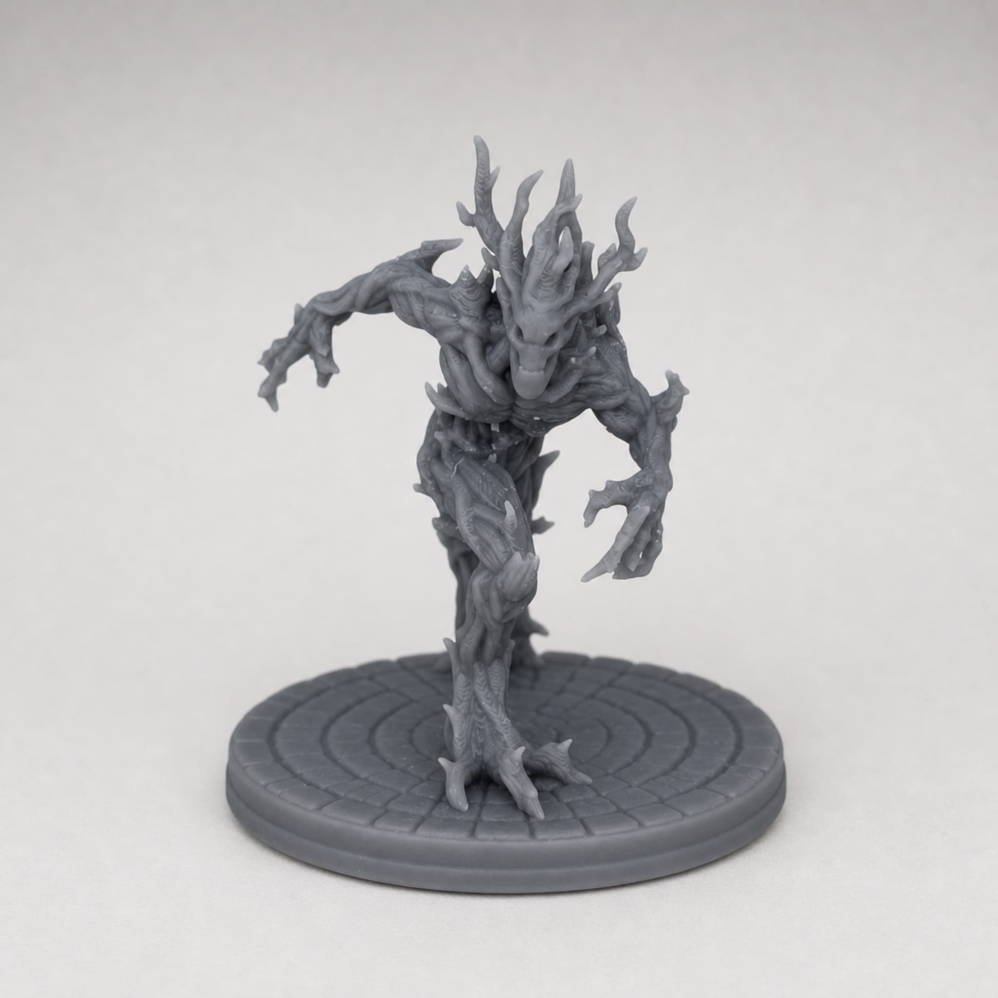 Plant Guardian – Unpainted 32mm Resin Miniature for Tabletop RPGs — image 1