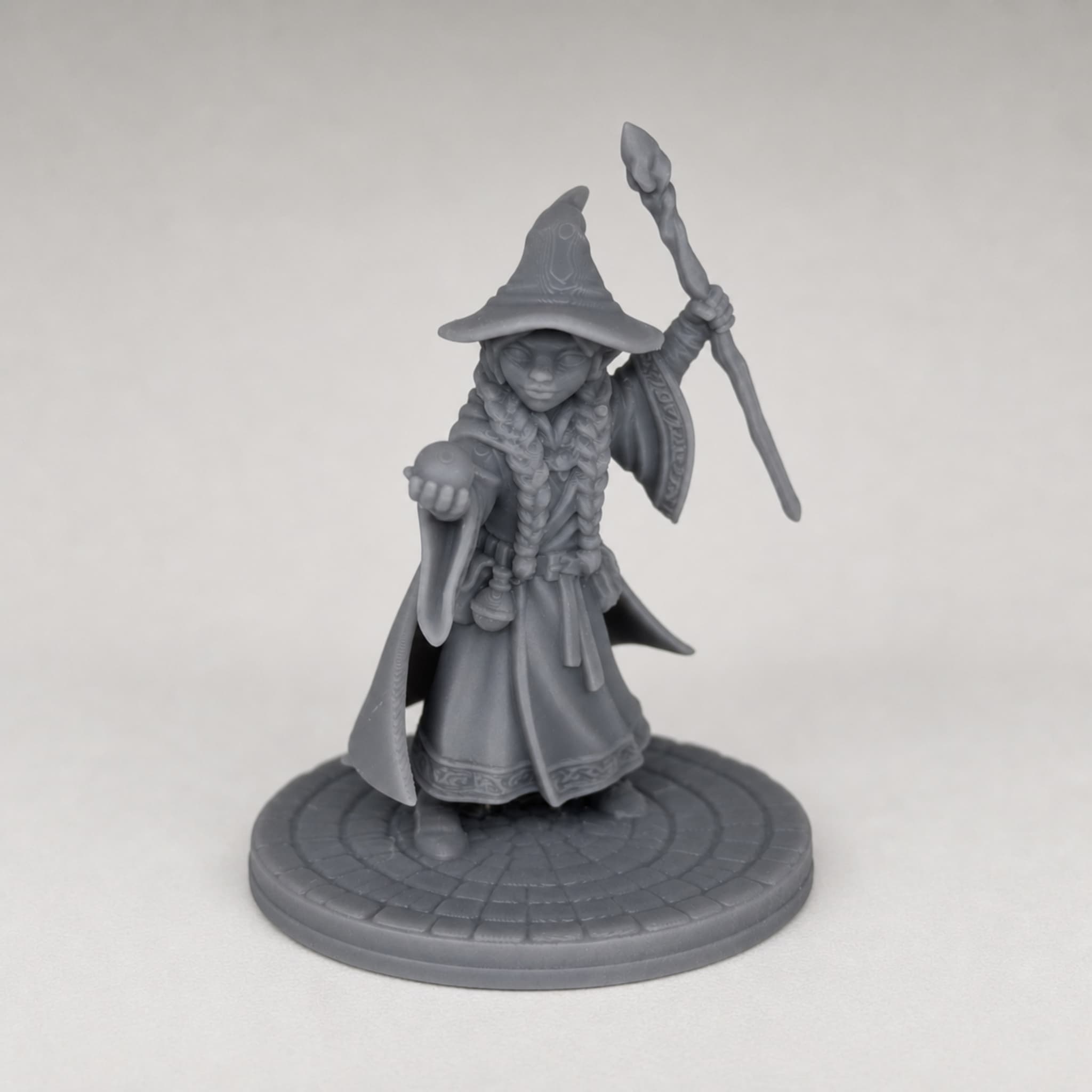 Gnome Wizard – Unpainted 32mm Resin Miniature for Tabletop RPGs — image 1
