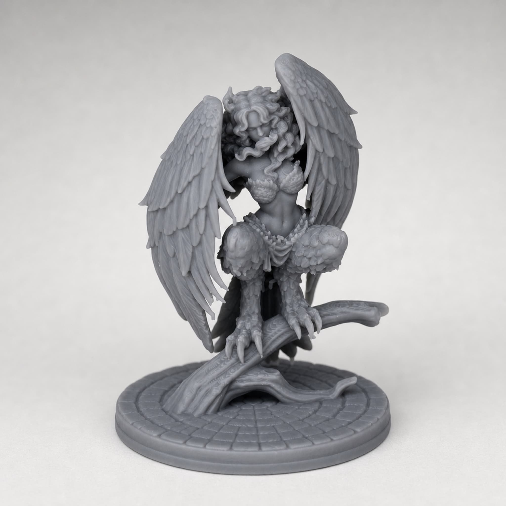 Monstrosity Queen – Unpainted 32mm Resin Miniature for Tabletop RPGs — image 1