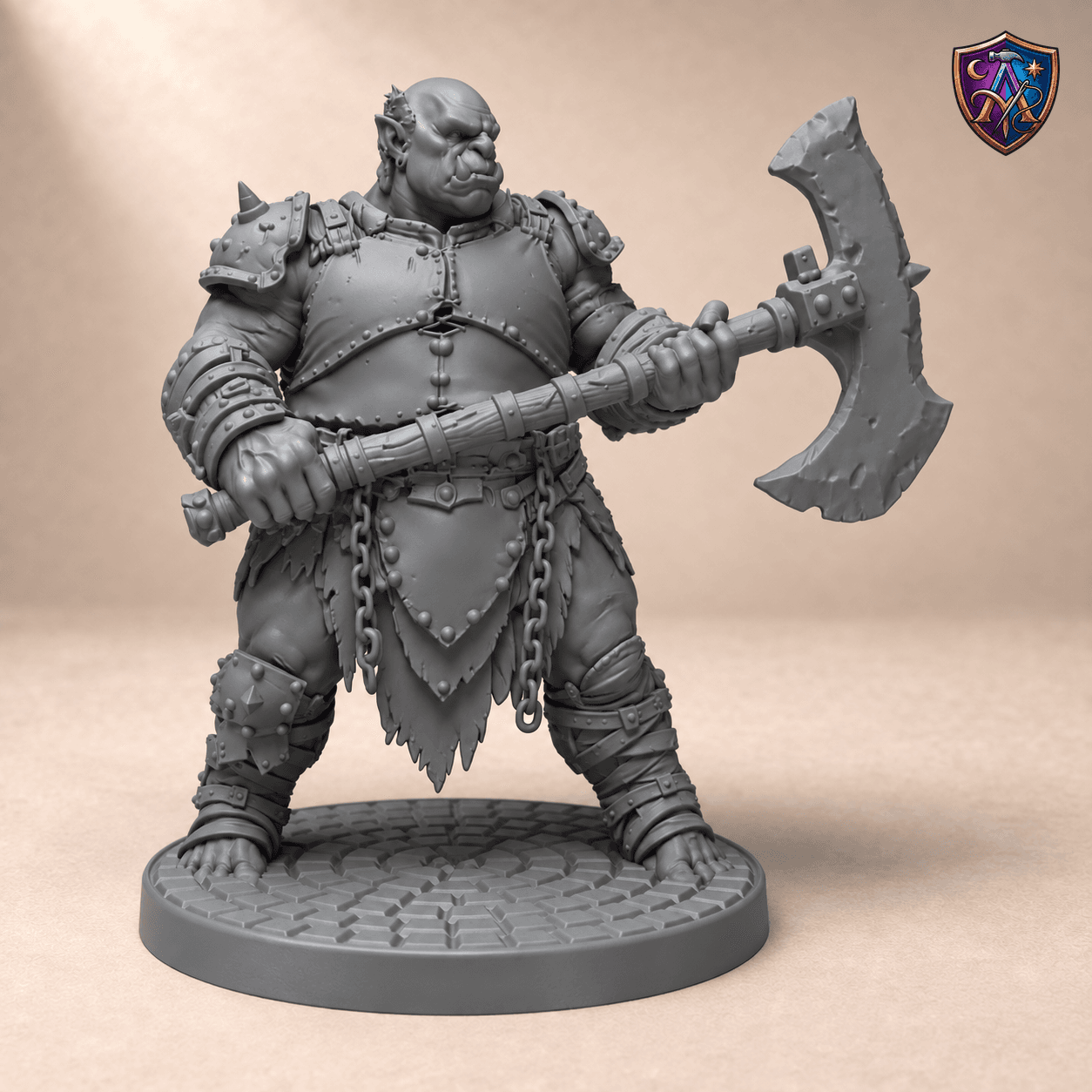 Produktansicht (1 von 4) / Product view von Ork-Krieger mit zweihändiger Streitaxt; die Resin-Miniatur wird unbemalt geliefert / the resin miniature is supplied unpainted.