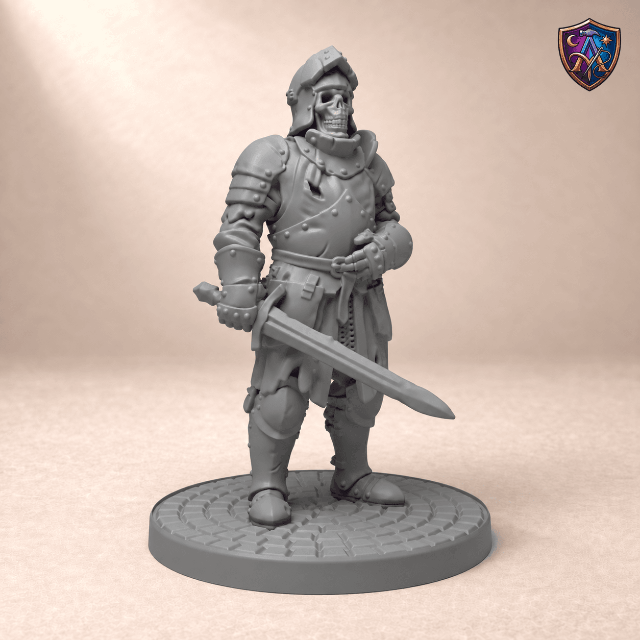 Produktansicht (1 von 4) / Product view von Zombie-Krieger mit Schwert und genieteter Plattenrüstung; die Resin-Miniatur wird unbemalt geliefert / the resin miniature is supplied unpainted.