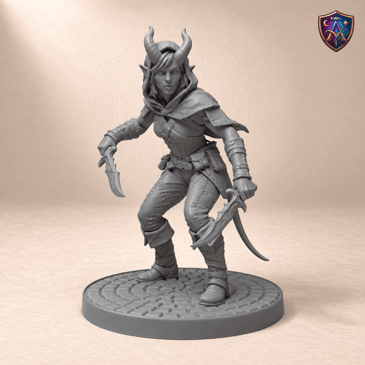 Digitaler Produkt-Render (1 von 2) von Tiefling-Schurkin mit zwei geschwungenen Dolchen in unbemaltem Dunkelgrau.